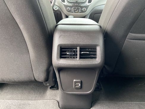 Used 2023 Chevrolet Equinox LS w/ LS Convenience Package image 46