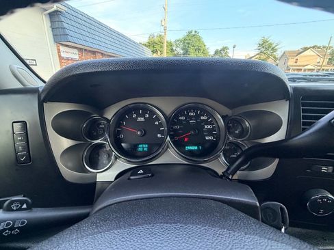 Used 2007 Chevrolet Silverado 3500 LT AWD/4WD image 8