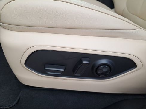 New 2025 Jeep Grand Cherokee L Limited image 7