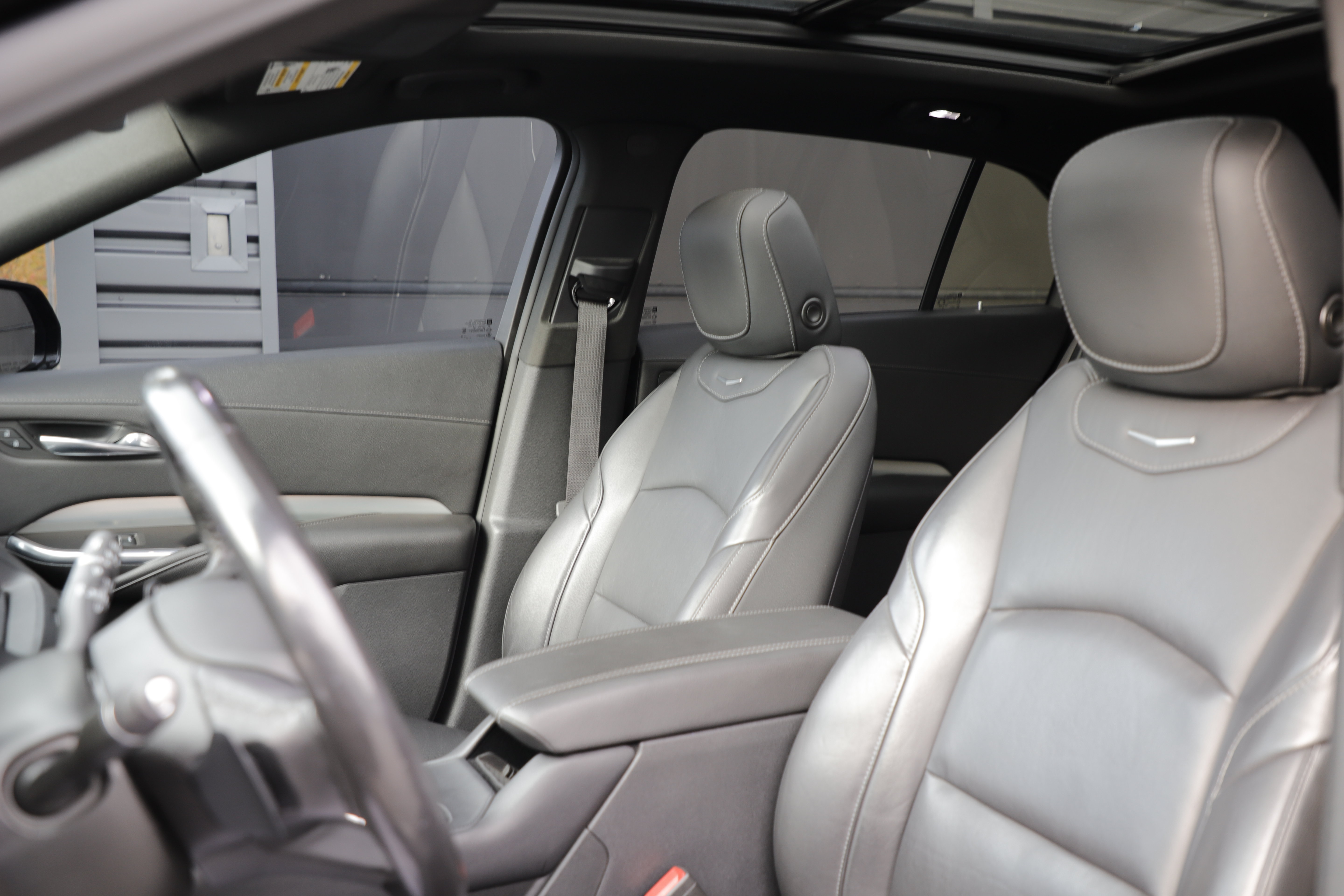Used 2020 Cadillac XT4 Premium Luxury w/ Driver Awareness Package AWD/4WD image 14