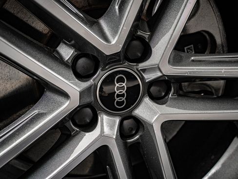 New 2025 Audi Q5 2.0T Premium Plus image 8