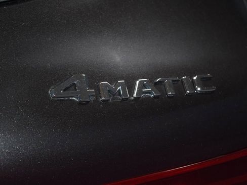 Used 2021 Mercedes-Benz GLC 300 4MATIC image 31