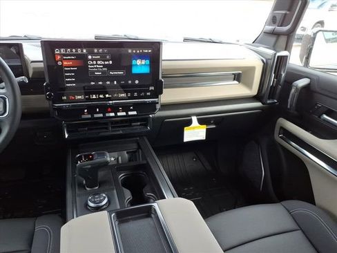 New 2026 GMC Hummer EV SUV image 15
