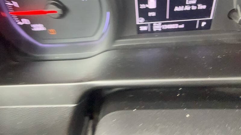 Used 2019 Chevrolet Silverado 1500 Custom w/ Custom Value Package AWD/4WD image 21