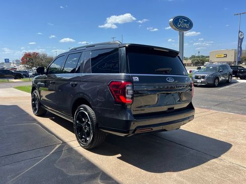 Used 2024 Ford Expedition Limited AWD/4WD image 6