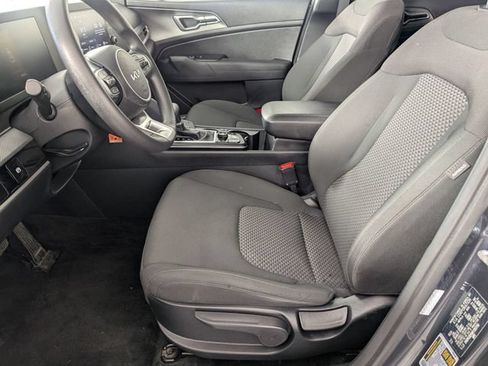 Used 2024 Kia Sportage LX FWD image 13