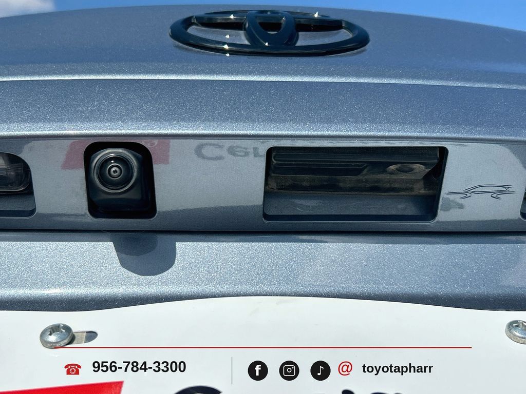 Used 2025 Toyota Corolla Cross AWD Hybrid w/ Convenience Package image 29