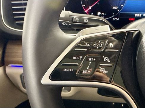 New 2026 Mercedes-Benz GLE 450 4MATIC image 12