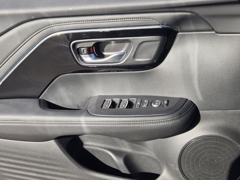 Certified 2025 Acura ADX FWD image 31