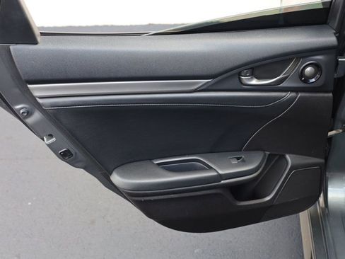 Used 2018 Honda Civic Sport Touring image 15