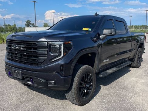 Used 2022 GMC Sierra 1500 Elevation w/ Elevation Premium Package AWD/4WD image 2