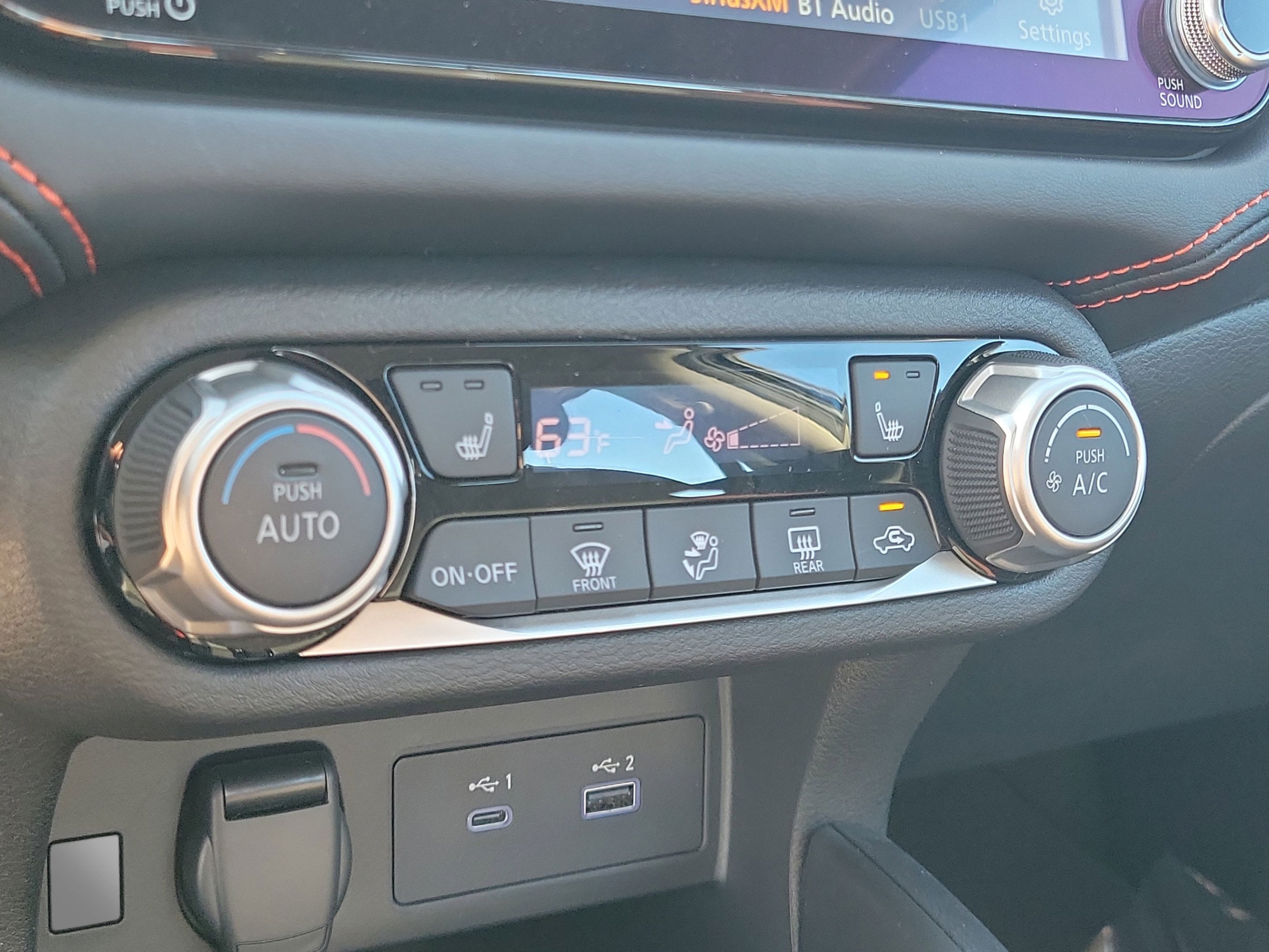 New 2025 Nissan Versa SR w/ Trunk Package FWD image 25