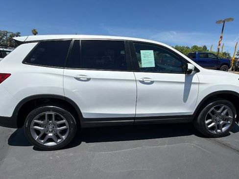 Used 2023 Honda Passport EX-L image 3