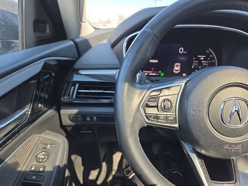 Used 2023 Acura MDX SH-AWD image 9