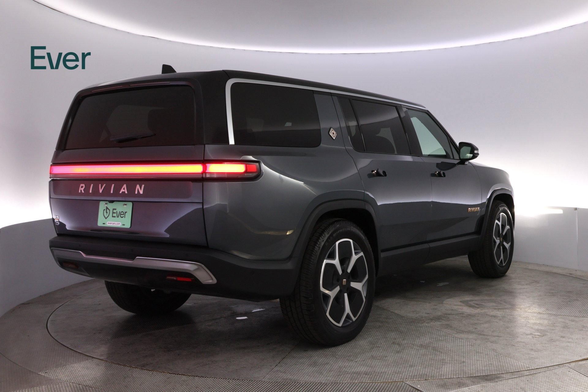 Used 2024 Rivian R1S Adventure Quad AWD/4WD image 3
