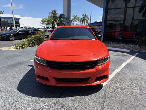 Used 2023 Dodge Charger SXT RWD image 3