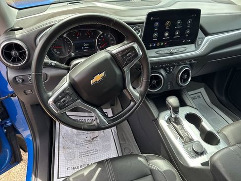 Used 2024 Chevrolet Blazer LT FWD image 13