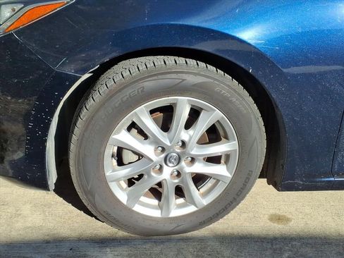 Used 2016 MAZDA MAZDA3 i Sport w/ Preferred Equipment Package image 6