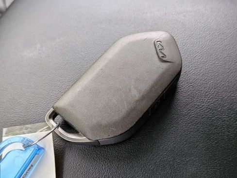 Used 2024 Kia Sorento S w/ Panoramic Sunroof Package FWD image 34