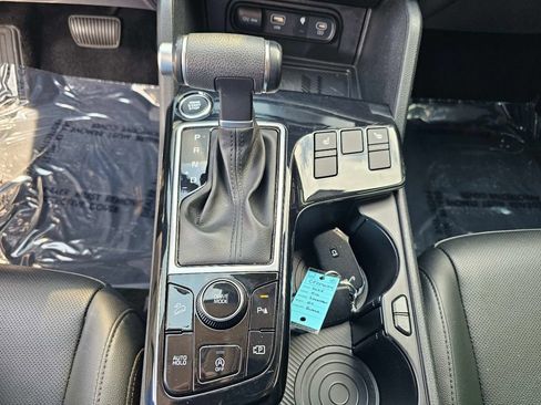 Certified 2025 Kia Sportage EX w/ Premium Package FWD image 27