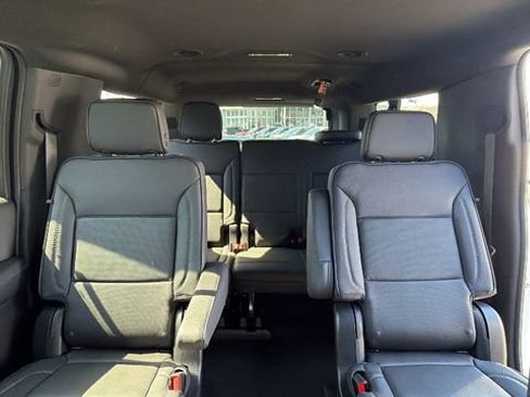 Certified 2025 GMC Yukon XL Denali AWD/4WD image 35