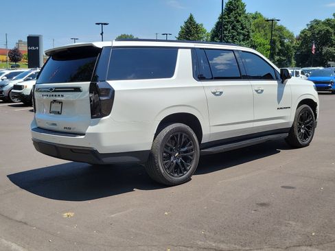 Used 2021 Chevrolet Suburban RST w/ Luxury Package AWD/4WD image 3