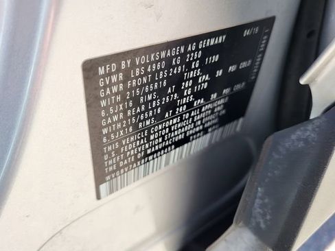 Used 2015 Volkswagen Tiguan S image 27