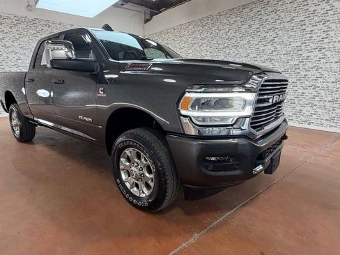 Used 2024 RAM 2500 Laramie AWD/4WD image 7