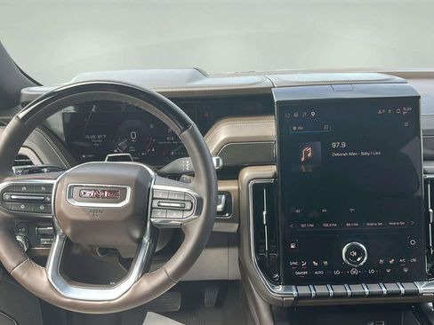 Used 2026 GMC Yukon XL Elevation w/ Elevation Premium Package RWD image 14