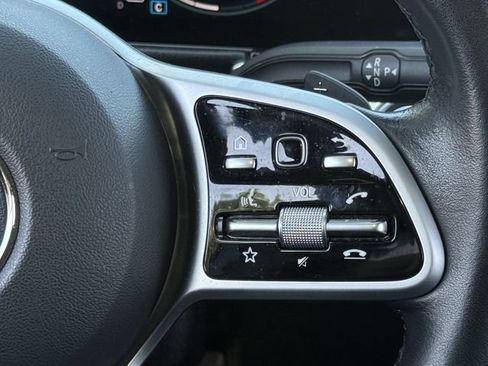 Used 2021 Mercedes-Benz GLB 250 image 14