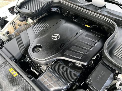 Used 2022 Mercedes-Benz GLS 450 4MATIC image 35