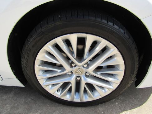 Used 2013 Lexus ES 350 FWD image 7