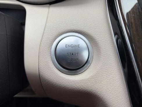 Used 2016 Mercedes-Benz C 300 C 300 image 29