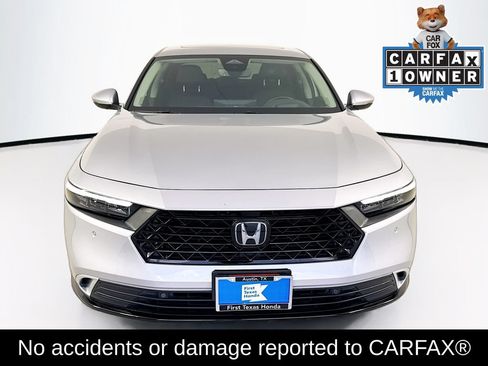 Used 2024 Honda Accord Touring image 2