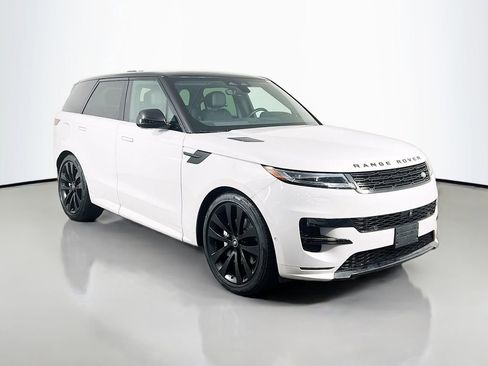 Used 2025 Land Rover Range Rover Sport Dynamic SE AWD/4WD image 3