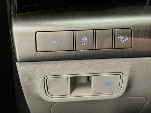 Used 2025 Hyundai Kona SEL AWD/4WD image 17