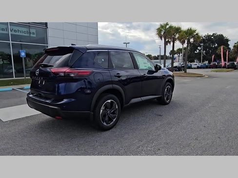 New 2026 Nissan Rogue SV image 30