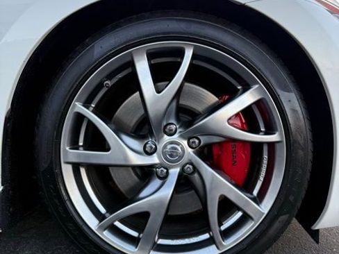 Used 2017 Nissan 370Z Touring Sport image 38
