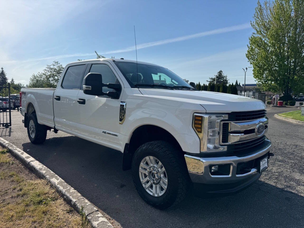 Used 2019 Ford F350 XLT w/ XLT Value Package AWD/4WD image 2