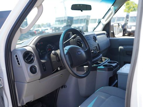 Used 2011 Ford E-250 and Econoline 250 w/ PWR Group RWD image 23