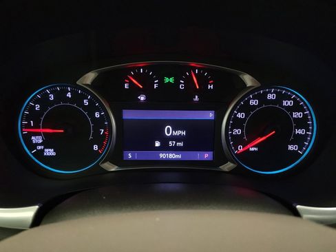 Used 2021 Chevrolet Traverse LT FWD image 23