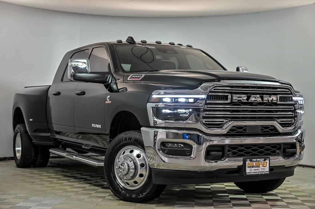Used 2025 RAM 3500 Laramie AWD/4WD image 1