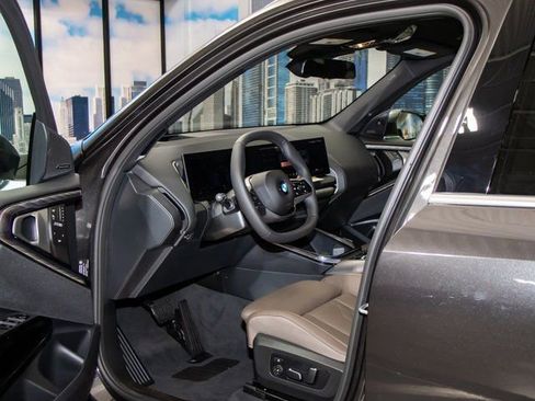 Used 2026 BMW X3 xDrive30 w/ Premium Package image 13