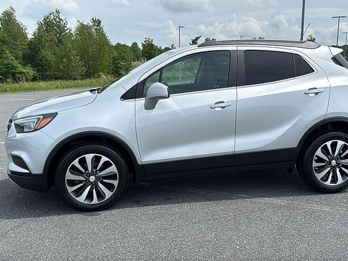 Used 2022 Buick Encore Preferred w/ Safety Package AWD/4WD image 12