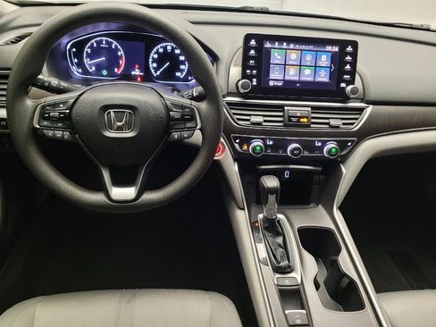 Used 2018 Honda Accord EX image 22