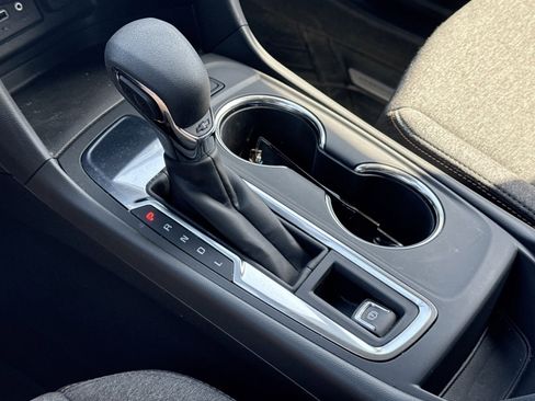 Used 2024 Chevrolet Equinox LT w/ LPO, Floor Liner Package FWD image 29