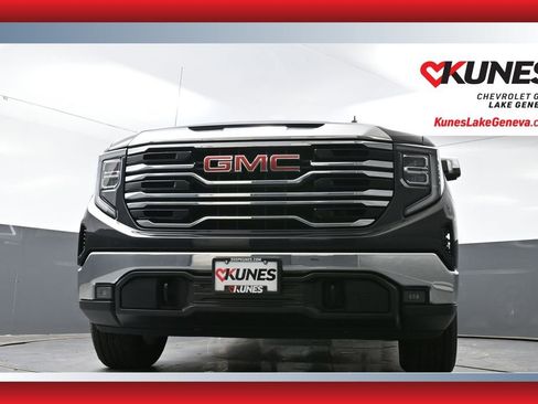 Used 2024 GMC Sierra 1500 SLT AWD/4WD image 23