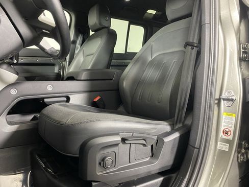 Used 2021 Land Rover Defender 110 S image 11