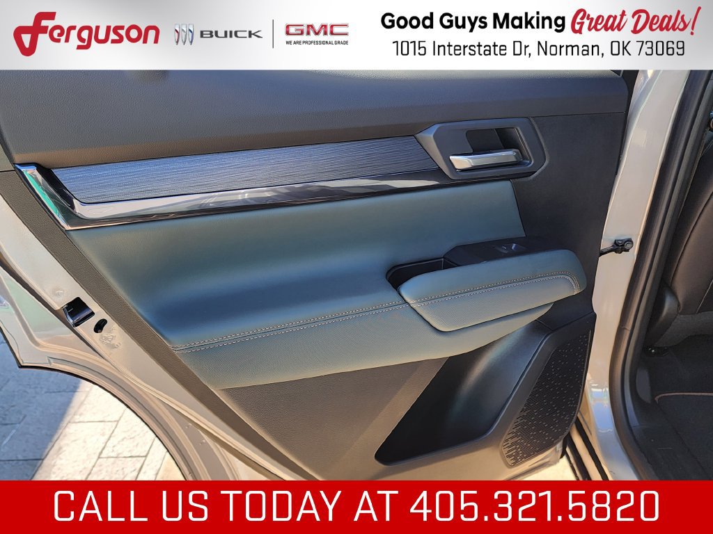 New 2027 GMC Terrain AT4 w/ Convenience Package III AWD/4WD image 44