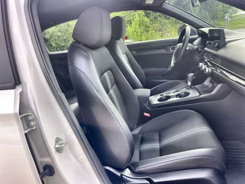 Used 2025 Honda Civic Sport image 12